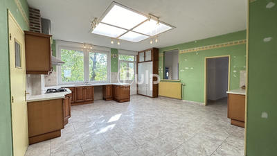 Maison bourgeoise - 180 m² - 6 pièces