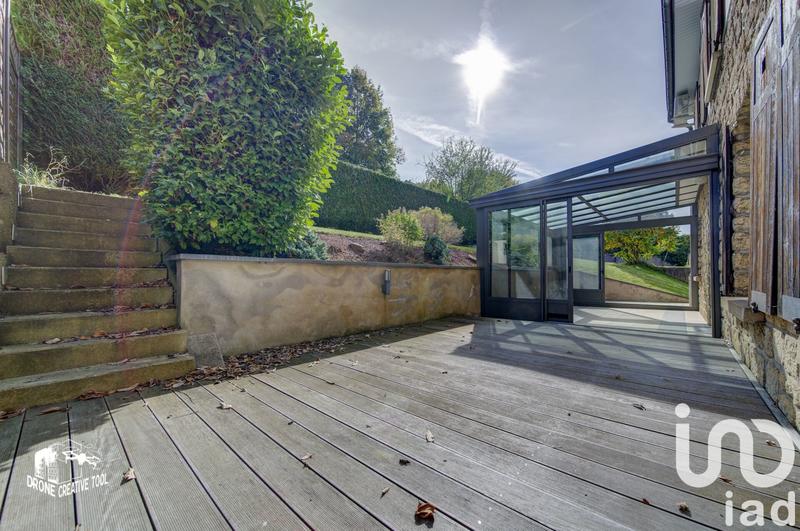 Maison - 242 m² - 7 pièces