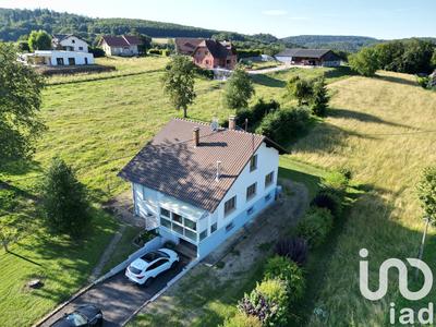 Maison - 121 m² - 6 pièces