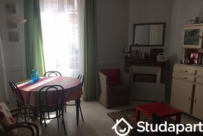 Chambre - 25 m² - 1 pièce