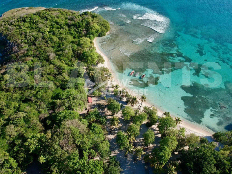 Maison - 275 m² - 12 pièces