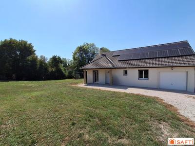 Villa - 90 m² - 4 pièces