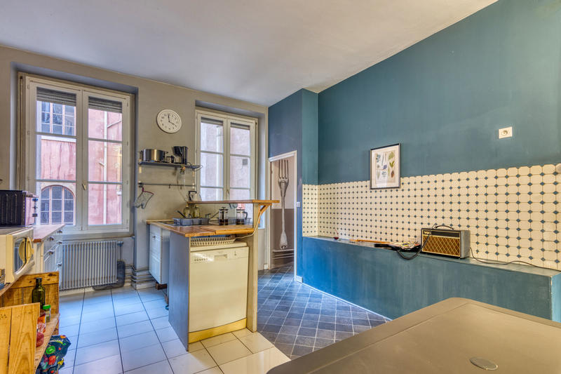 Appartement - 151 m² - 5 pièces