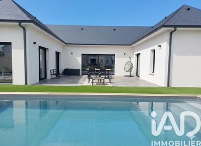 Maison - 153 m² - 5 pièces