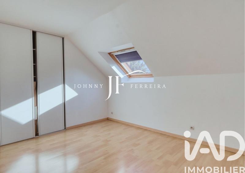 Maison - 196 m² - 9 pièces