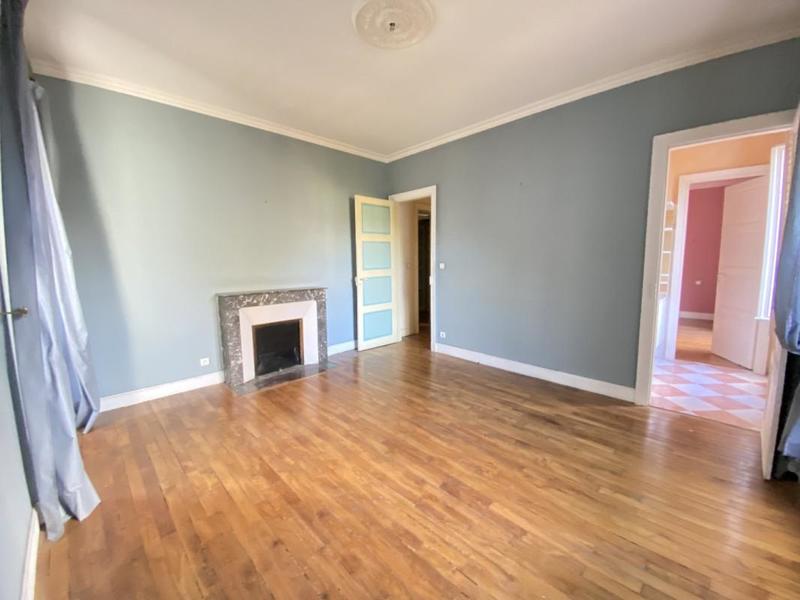 Appartement bourgeois - 109 m² - 4 pièces