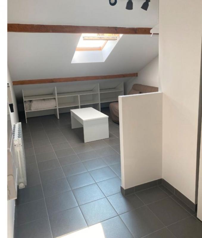 Studio - 14 m² - 1 pièce