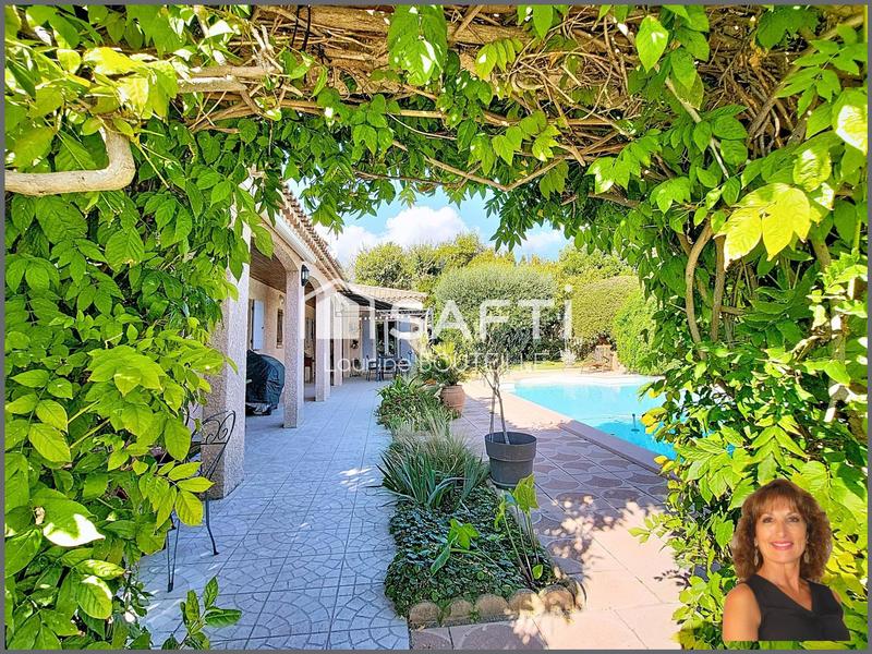 Maison - 202 m² - 8 pièces