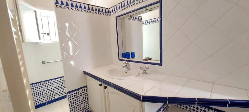 Villa - 182 m² - 6 pièces