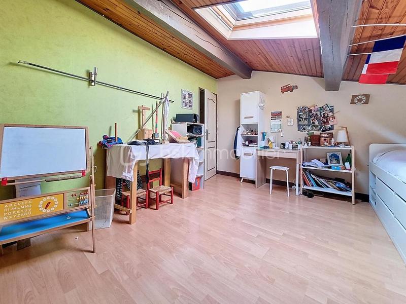 Maison - 200 m² - 7 pièces