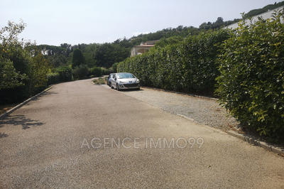 Parking / Garage - 13 m²