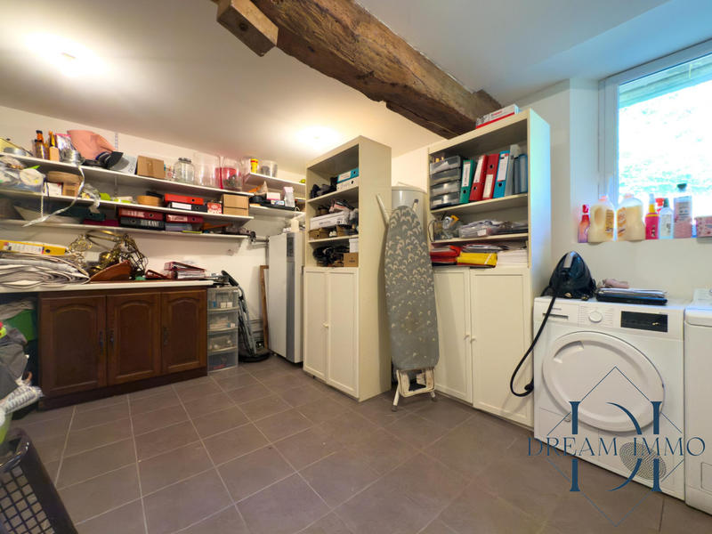 Maison - 260 m² - 7 pièces