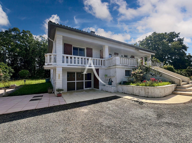 Maison - 150 m² - 7 pièces