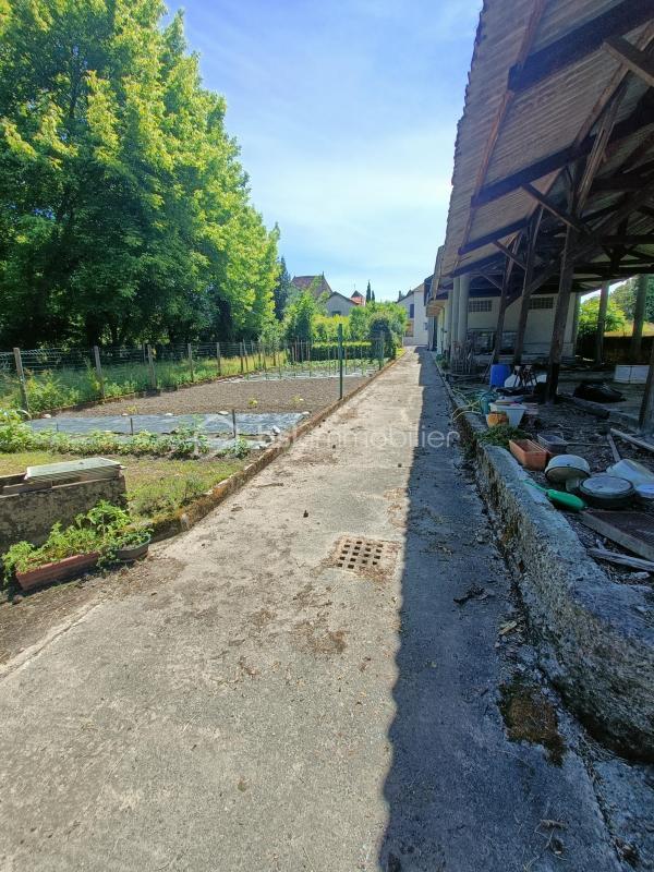 Maison - 288 m² - 12 pièces