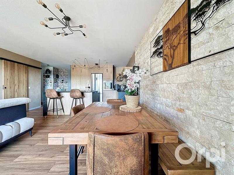 Appartement - 80 m² - 4 pièces