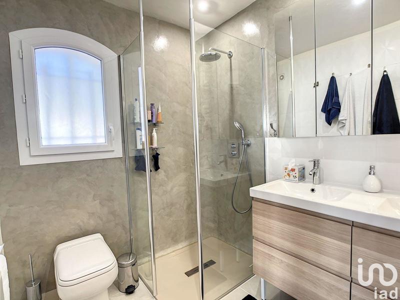 Maison - 187 m² - 8 pièces