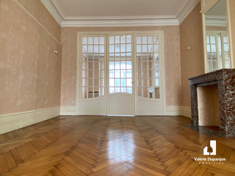 Appartement - 100 m² - 3 pièces