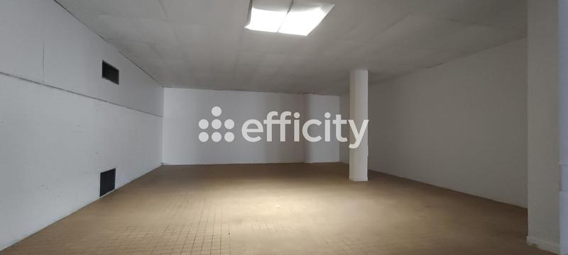 Local commercial - 675 m²