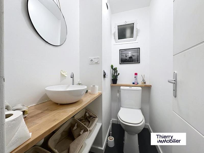 Appartement - 93 m² - 5 pièces