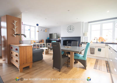 Maison - 105 m² - 4 pièces