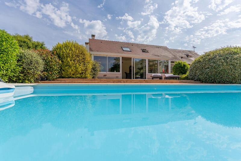 Maison - 191 m² - 8 pièces