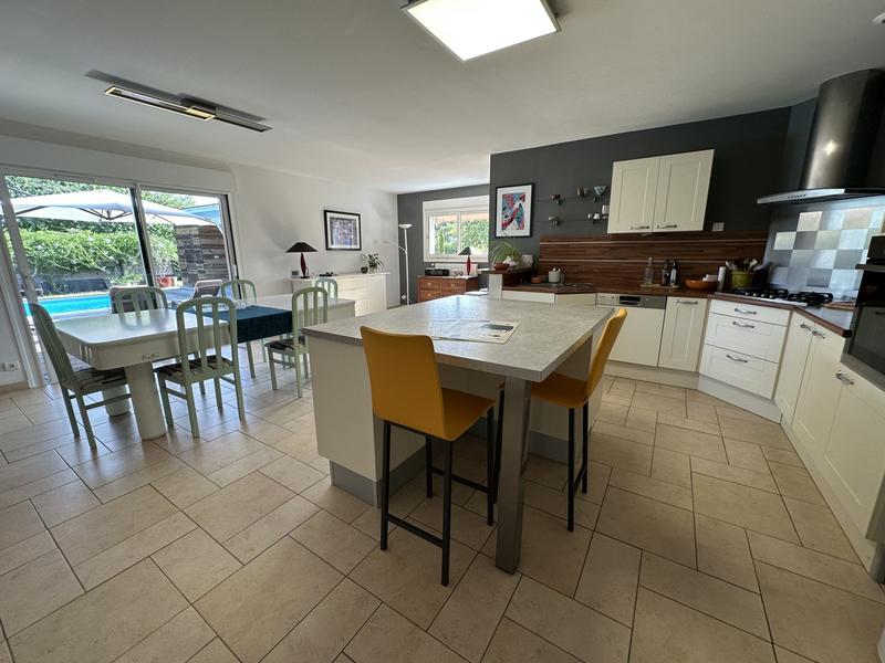 Maison contemporaine - 142 m² - 6 pièces