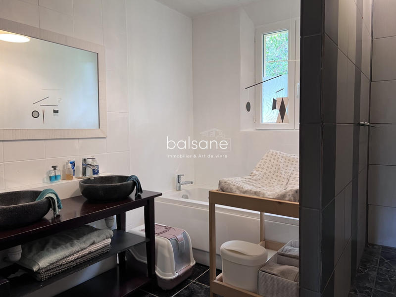 Maison - 120 m² - 6 pièces