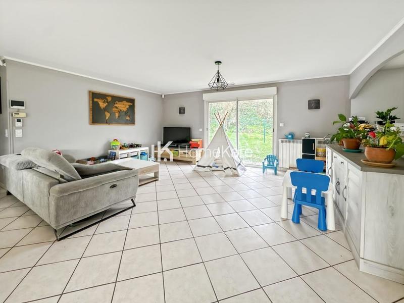 Maison - 130 m² - 6 pièces