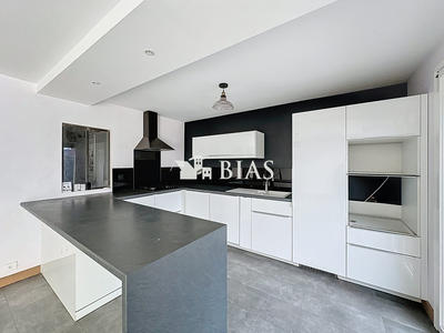 Maison - 91 m² - 4 pièces