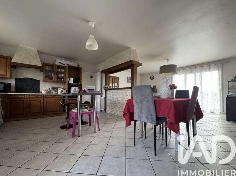 Maison - 90 m² - 5 pièces