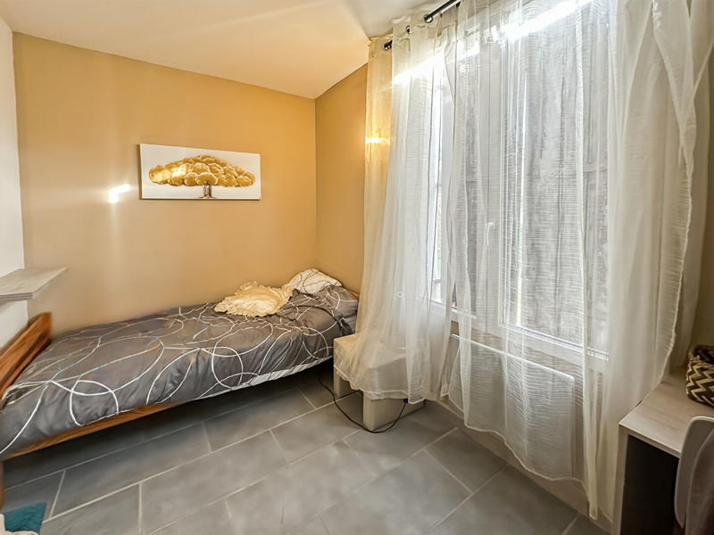 Maison - 96 m² - 5 pièces