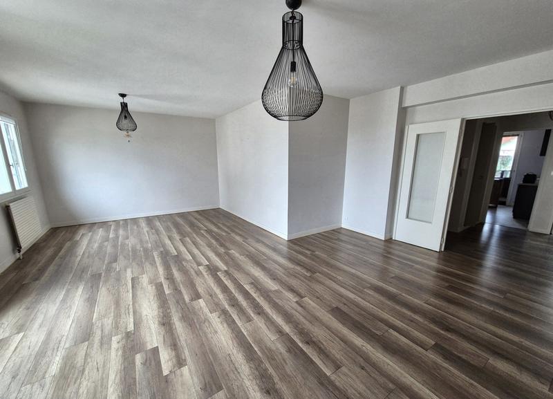 Appartement - 92 m² - 4 pièces