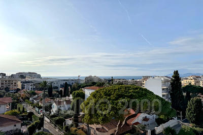 Appartement - 85 m² - 3 pièces