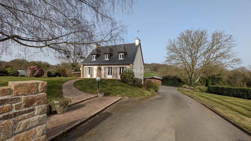 Maison - 140 m² - 7 pièces