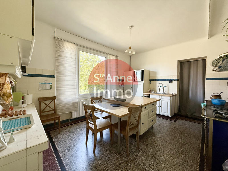 Maison - 205 m² - 8 pièces