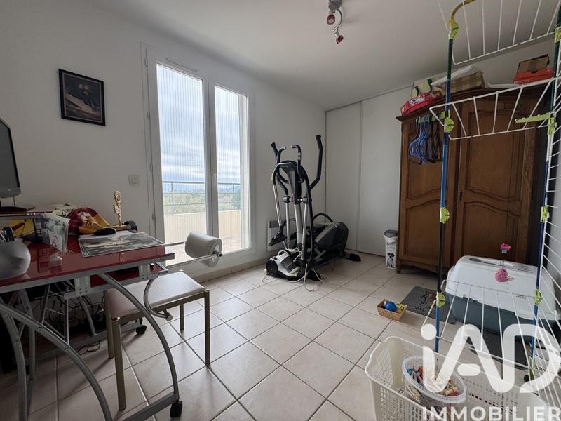 Appartement - 93 m² - 4 pièces