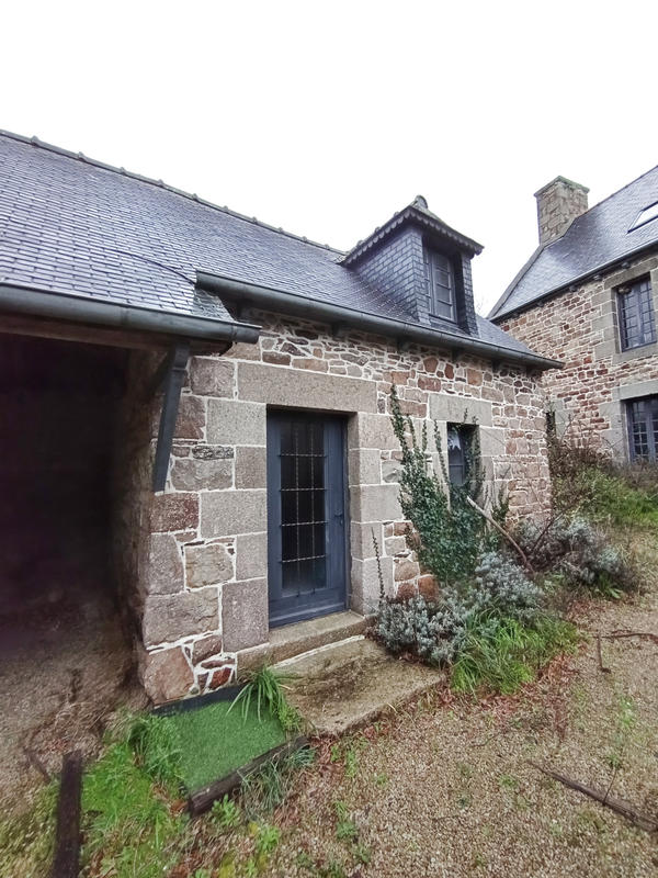 Maison - 208 m² - 11 pièces