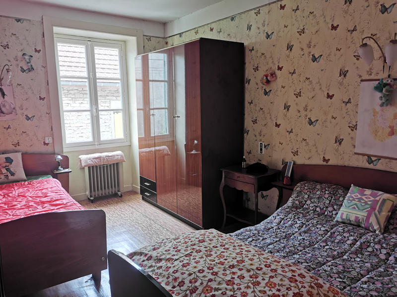 Maison de village - 110 m² - 7 pièces