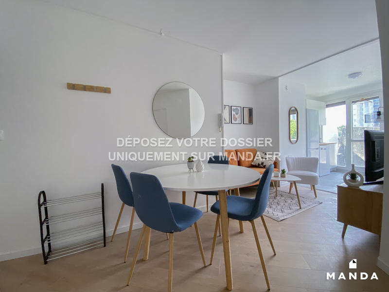 Chambre - 10 m² - 5 pièces