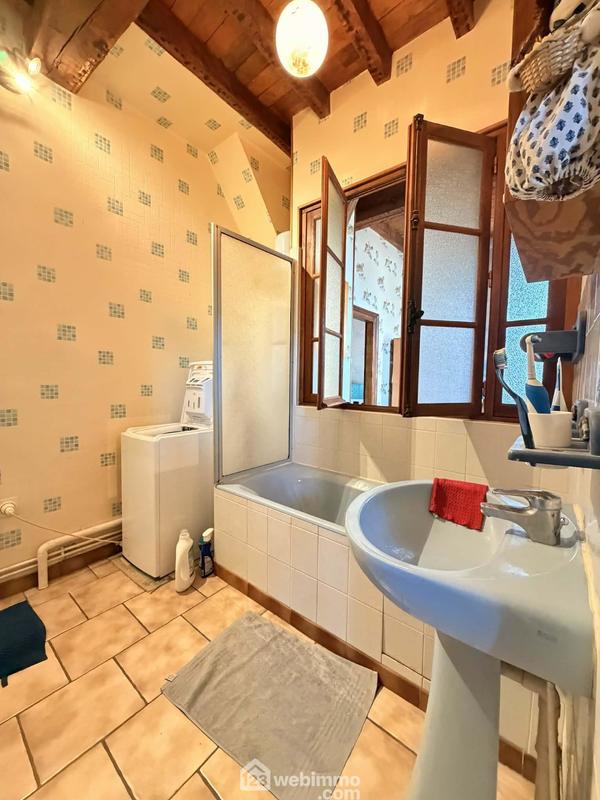 Maison - 226 m² - 7 pièces