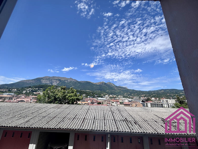 Appartement - 57 m² - 3 pièces