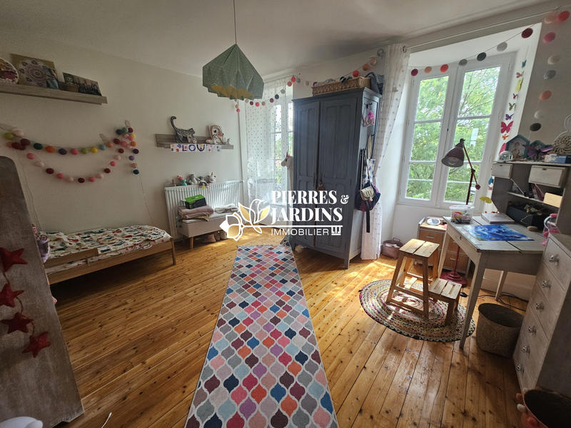 Maison ancienne - 250 m² - 8 pièces