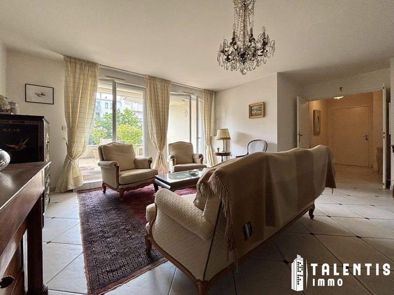 Appartement - 96 m² - 4 pièces