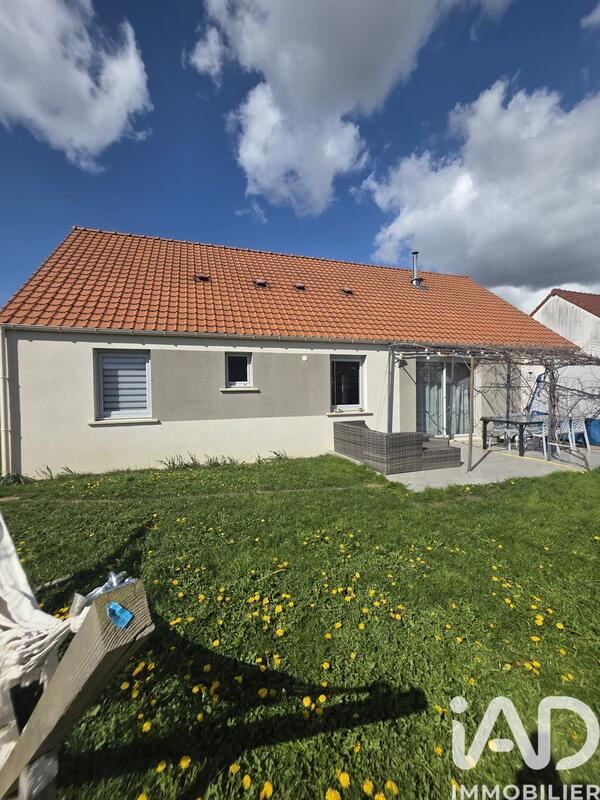 Maison - 96 m² - 5 pièces