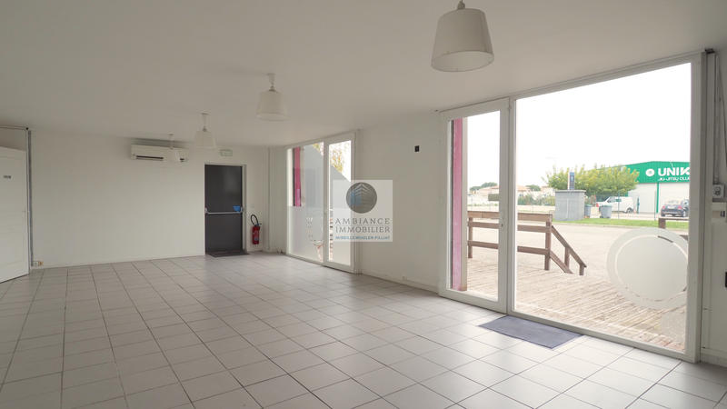 Local commercial - 77 m²