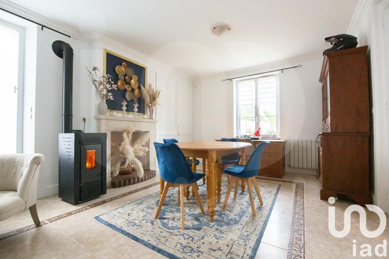 Maison - 165 m² - 9 pièces