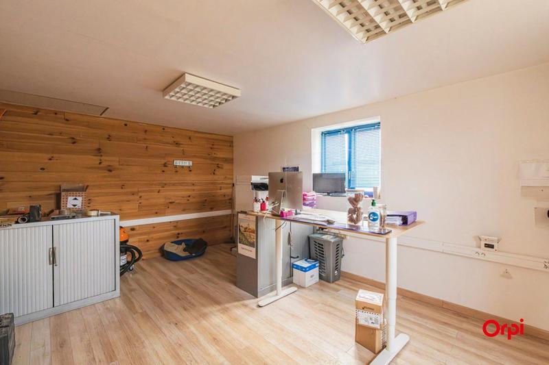 Propriété - 320 m² - 6 pièces