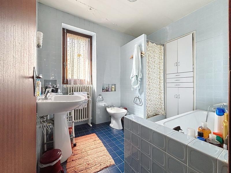 Maison - 210 m² - 8 pièces