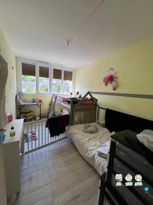 Appartement - 100 m² - 5 pièces