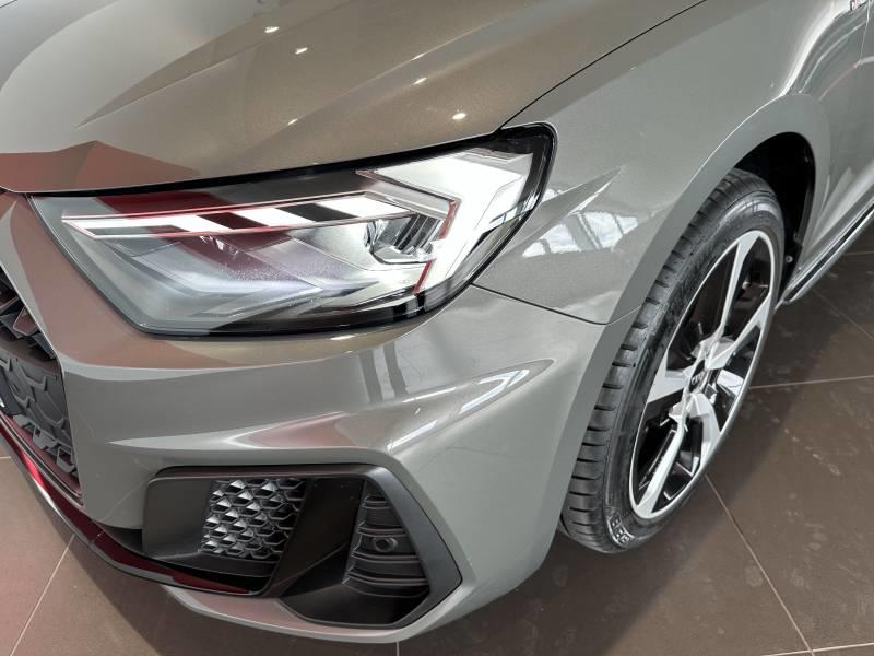 Audi A1 sportback 30 Tfsi 110 ch s tronic 7 s line